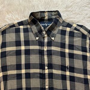 Ralph Lauren Blaire Shirt Size Medium
100% cotton black white plaid